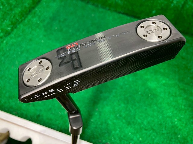 �^�C�g���X�g/B3 TRIPLE BLACK NEWPORT 2