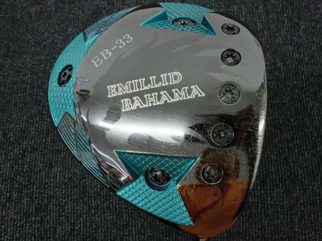 3ＤＳ Deals: Black Friday - New 3DS Super Mario Black & White