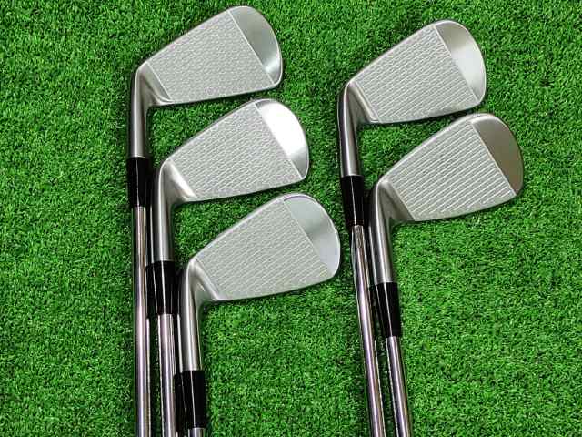 ONOFF FORGED KURO 2024 MODUS3TOUR115 5S グローブライト(ダイワ