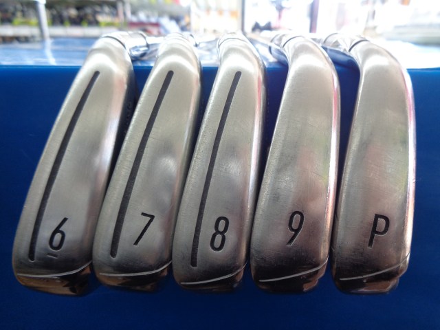 テーラーメード SIM MAXアイアンセット P, 6, 7, 8, 9 テーラーメイド