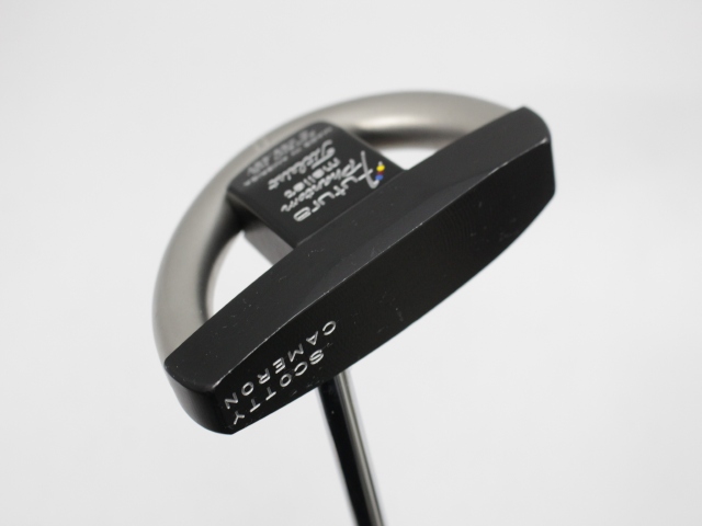 ^CgXg/Futura Phantom}bg