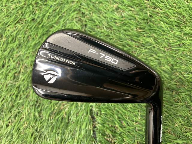 P790 BLACK 2021＃7 DG105 テーラーメイド ロングアイアン クラブ詳細
