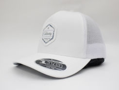 �L�����E�F�C/CarlsbadTrucker2026�L���b�v�z���C�g